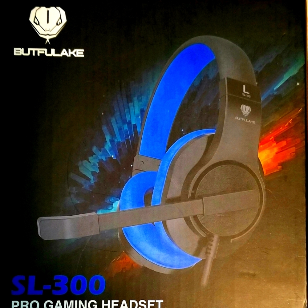 New in Box Butfulake SL300 Pro-gaming Headset in the color Blue